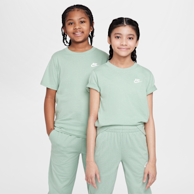 K+NSW+TEE+EMB+FUTURA+LBR.png
